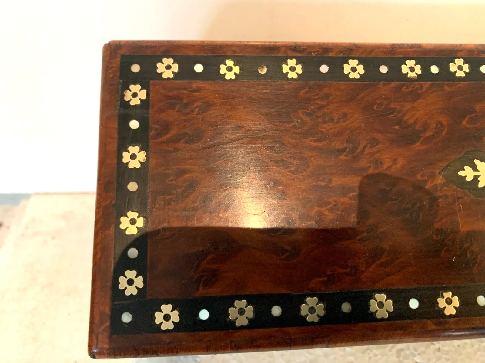 Boite A Gant En Loupe De Thuya Napoléon III Marqueterie Boulle XIX Siècle photo Home Decor