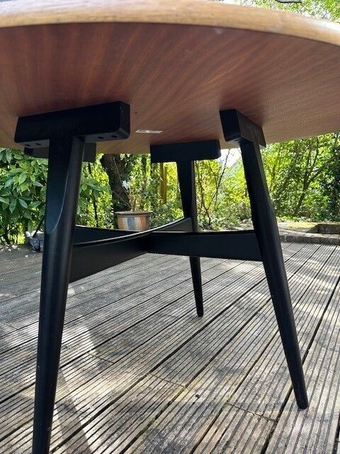 Hans Wegner Table