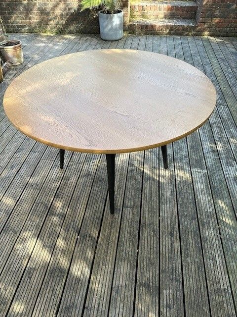 Hans Wegner Table photo furniture