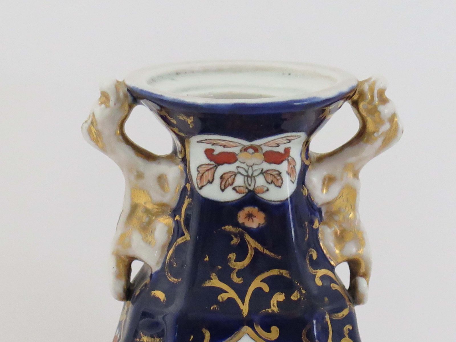Masons Ironstone Vase In Blue Hawthorne Pattern (No. 2), Circa 1830 photo Home Decor
