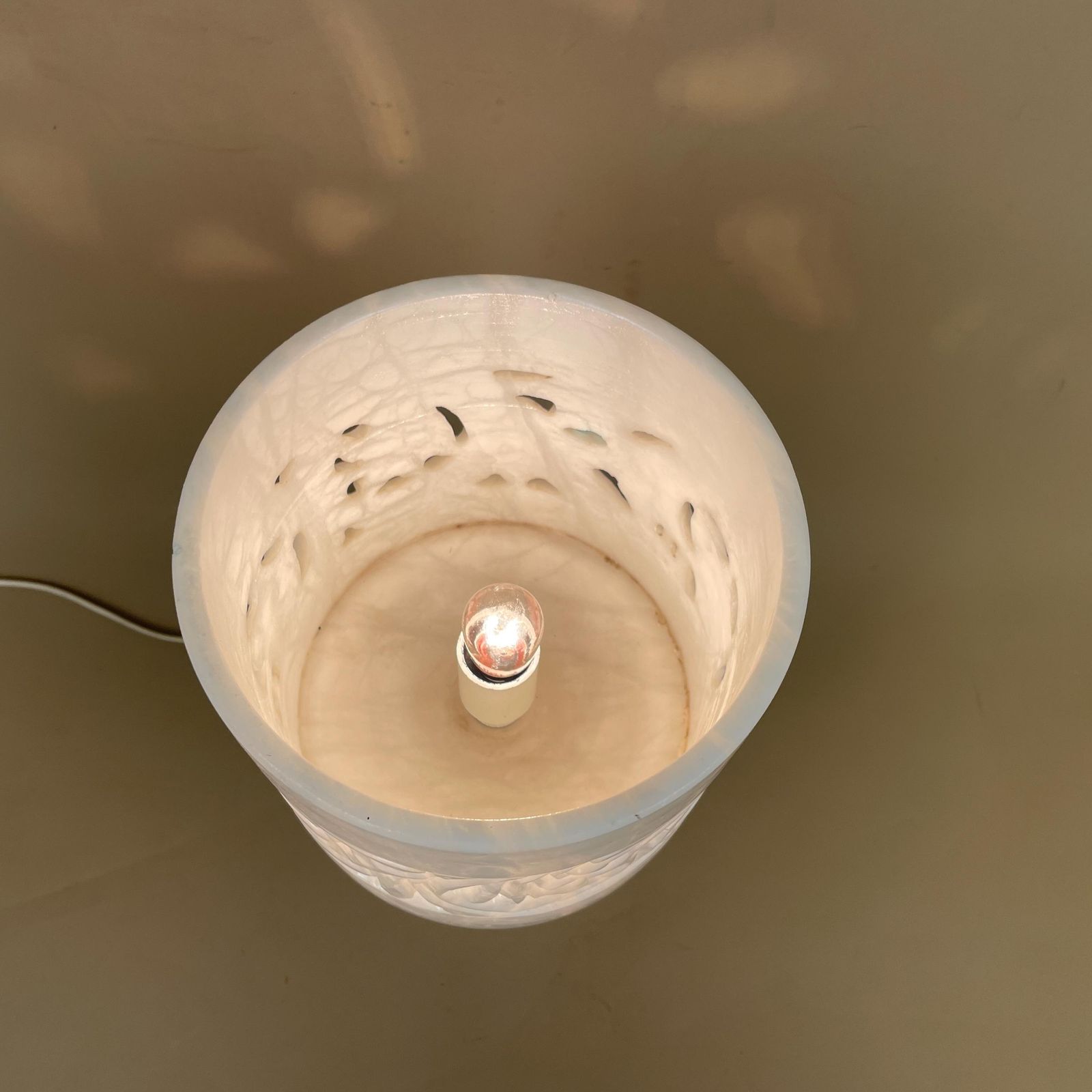 Antique Alabaster Onyx Marble Lamp Light White Bedside Side Table Desk Marbled Patterned Vintage Pattern Stone Ornate Lantern Uplighter photo buy