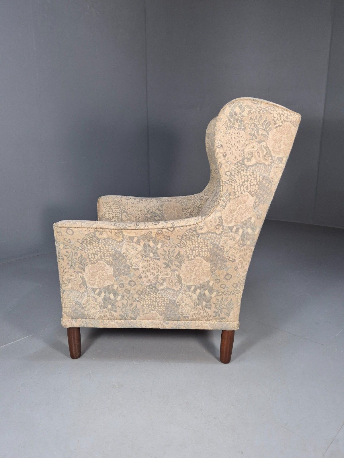 photo buy Vintage Danish Wingback Armchair Cream Grey  Abstract Print Retro Eb9695 Mnor