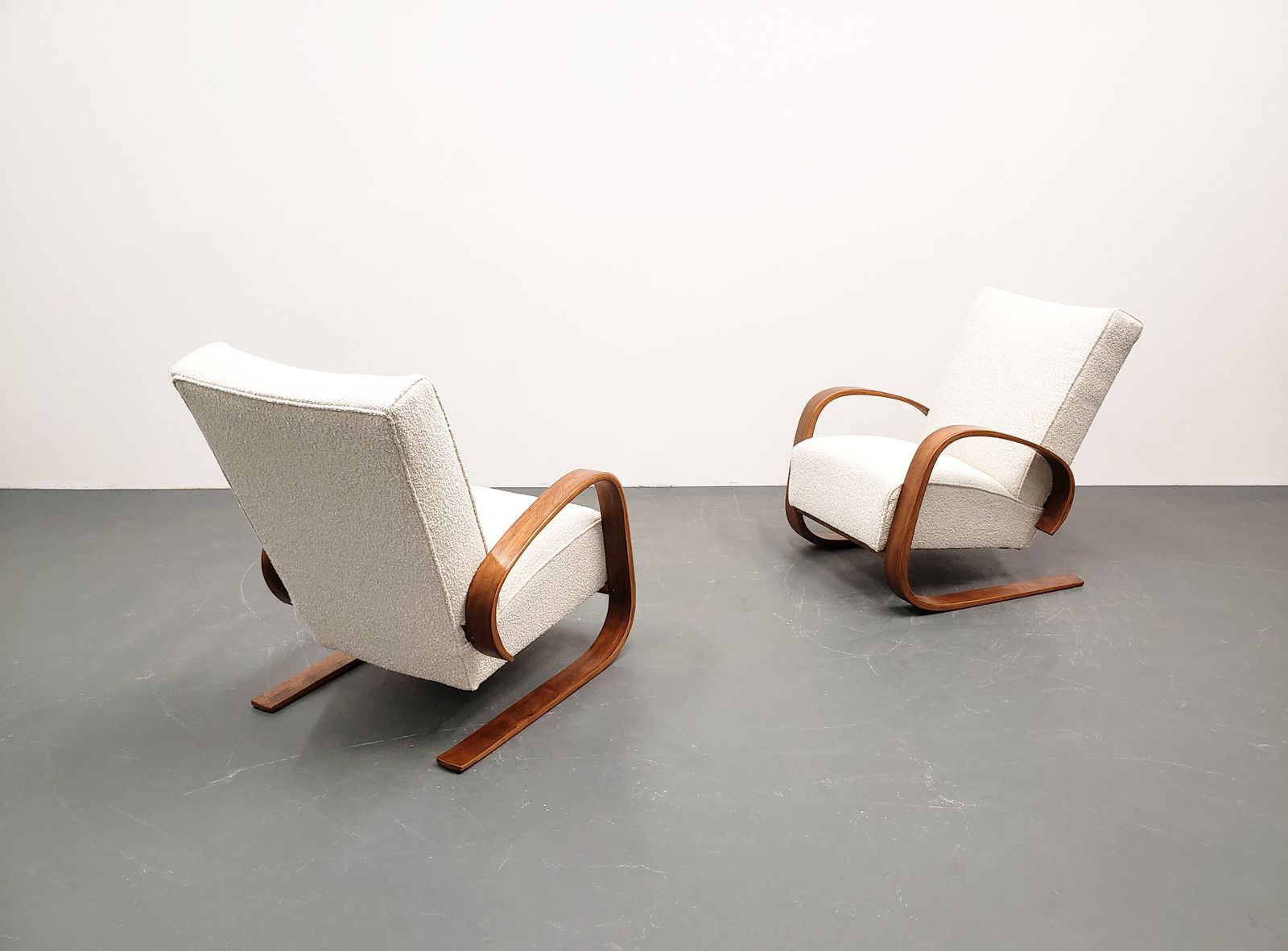 Set Of Two   Cantilever Armchairs By Miroslav Navrátil For Up Závody, 1950s photo buy