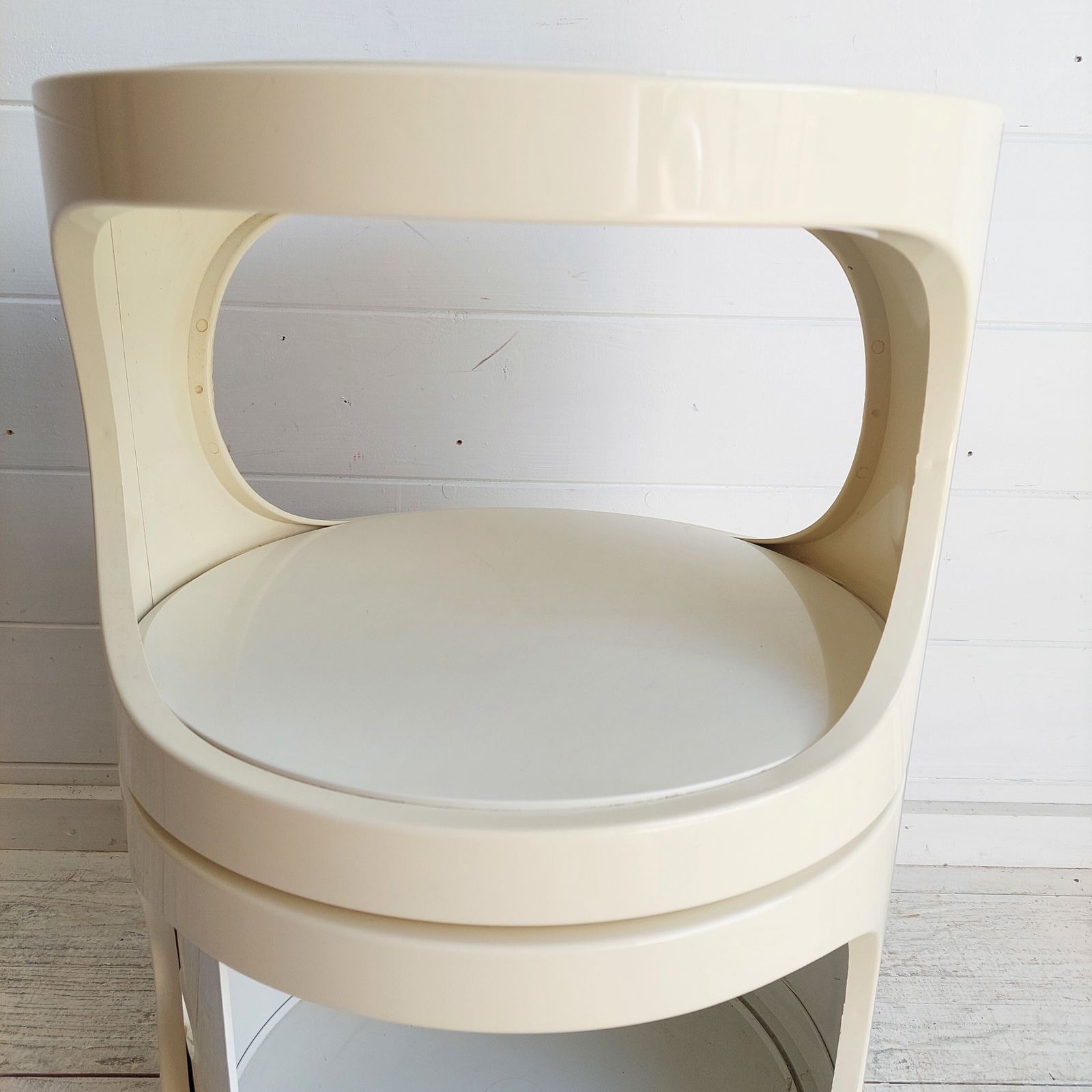 photo vinterior Mid Century  Plastic Side Table Space Age Nightstand Marc Held  Flair, France  Holland 970s
