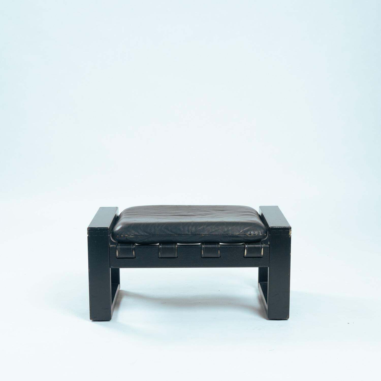 Sonja Wasseur Brutalist Easy Chairs, Ottoman In Oak With Leather Straps, Set Of2 photo vintage