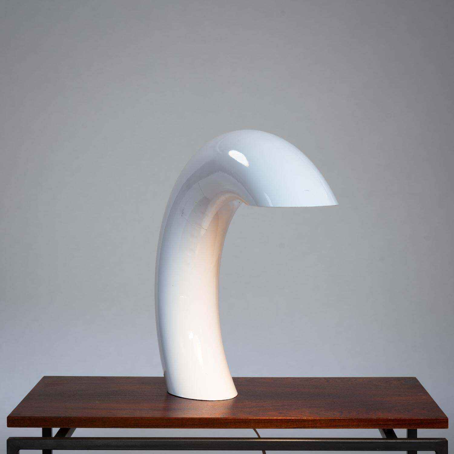 Georges Frydman White Arc Shaped Aluminium Casted Table Lamp, France, 1960s photo vinterior