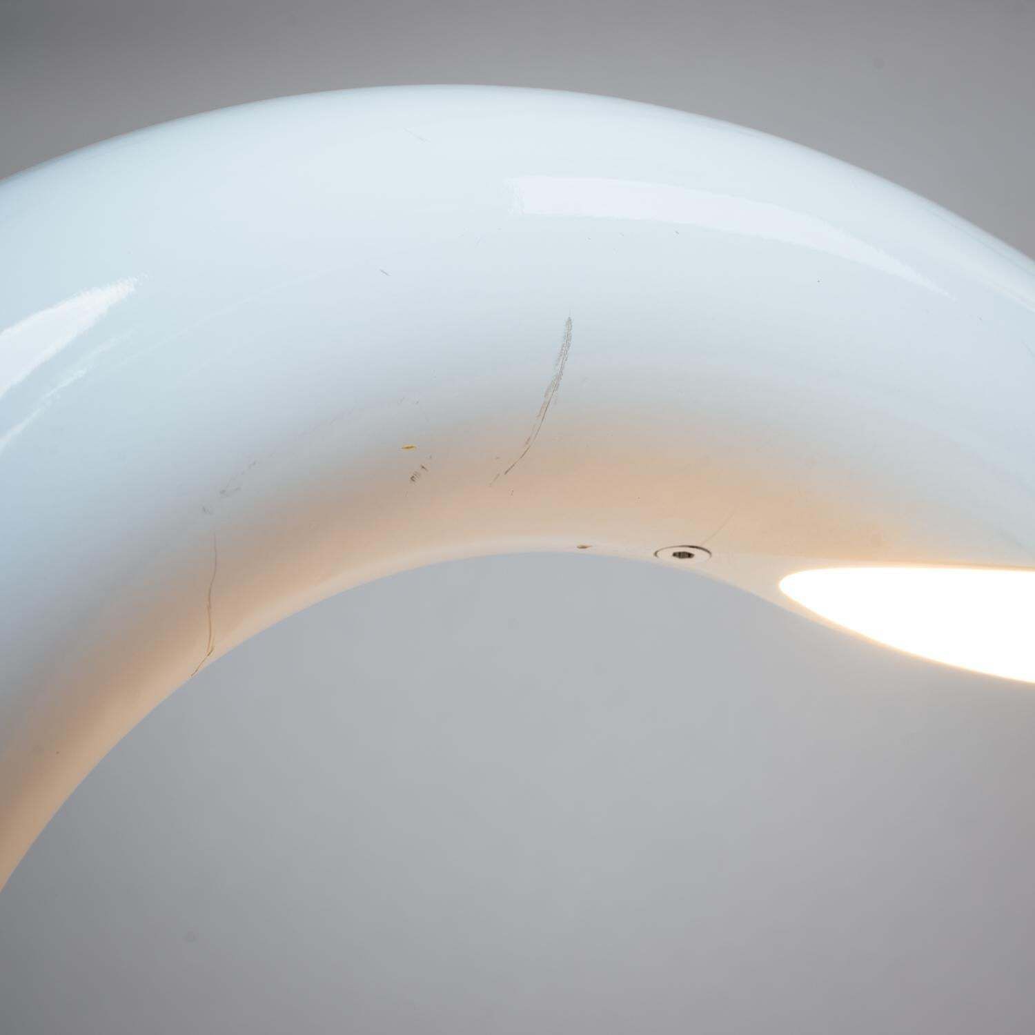 3567.0 Georges Frydman White Arc Shaped Aluminium Casted Table Lamp, France, 1960s photo