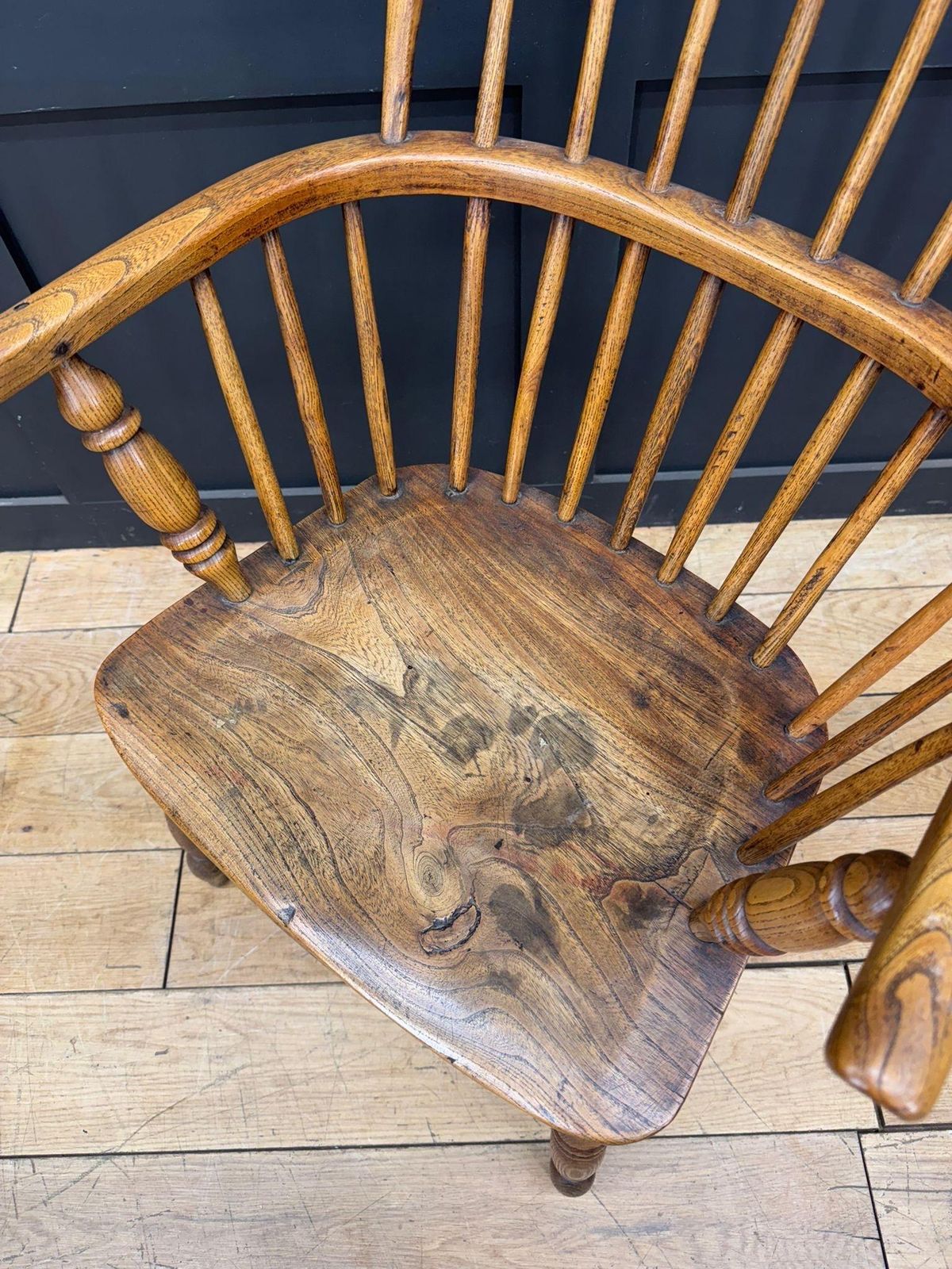 Antique Elm Windsor Armchair Bow Back Smokers Chair Farmhouse Occasional Chair photo vintage