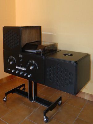 photo for sale Radiophonograph Cubo Rr 126 Fo By F.Lli Castiglioni For Brionvega, 1971