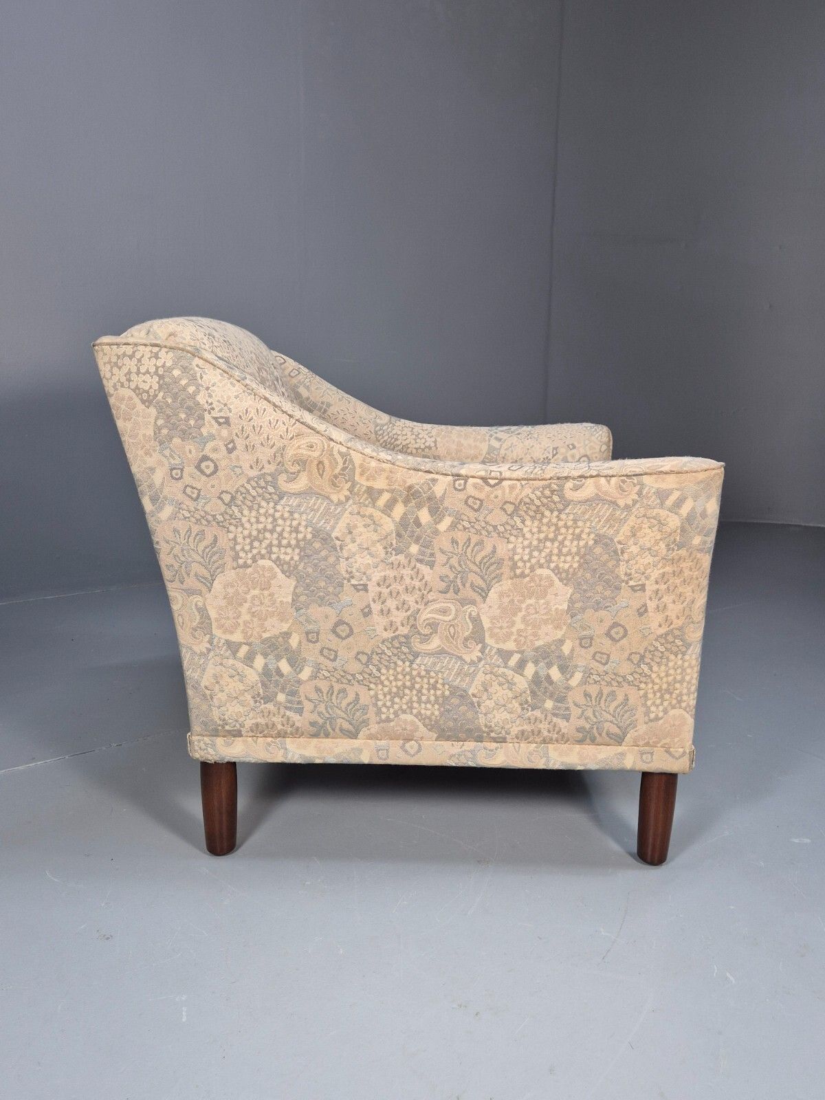 photo furniture Vintage Danish Lounge Chair Abstract Floral 1980s Material Retro Eb09600 Mnor