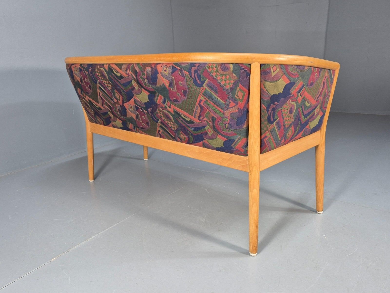 photo vinterior Vintage 2 Seater Sofa Curved Beech Frame Multicoloured 1980s Danish Eb9290 M2ss