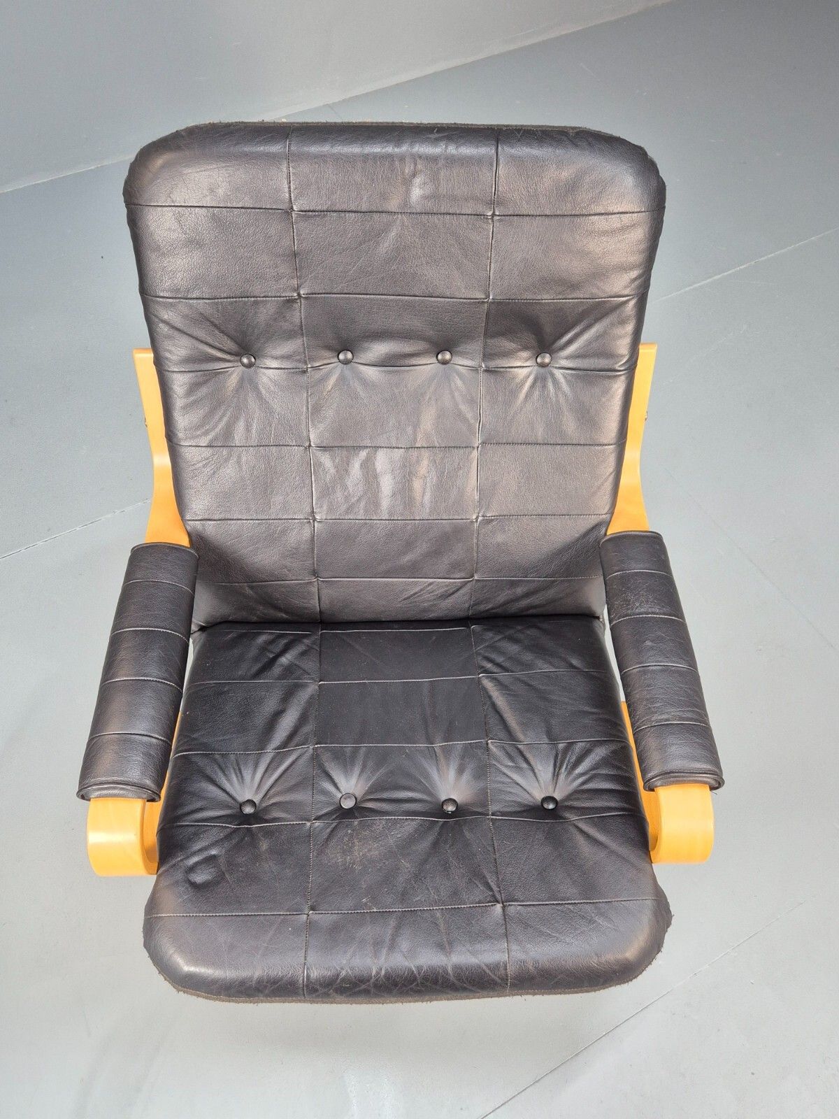 Vintage Danish Black Leather And Vinyl Swivel Chair 1980s Retro Mcm Eb9296 Mswi photo for sale
