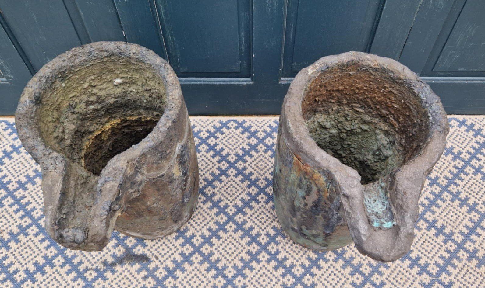 Foundry Crucibles   Pair photo 825.0