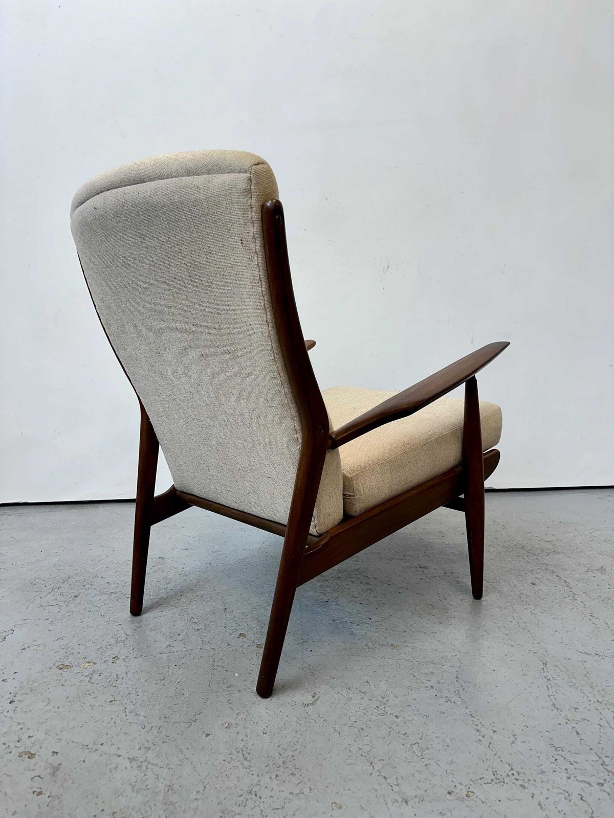 Vintage Scandart Teak Lounge Armchair. Danish Mid Century Wegner Vodder photo vinterior
