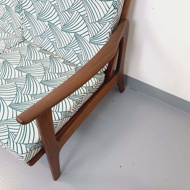photo furniture Arne Wahl Iversen Scandinavian Bench In Teak