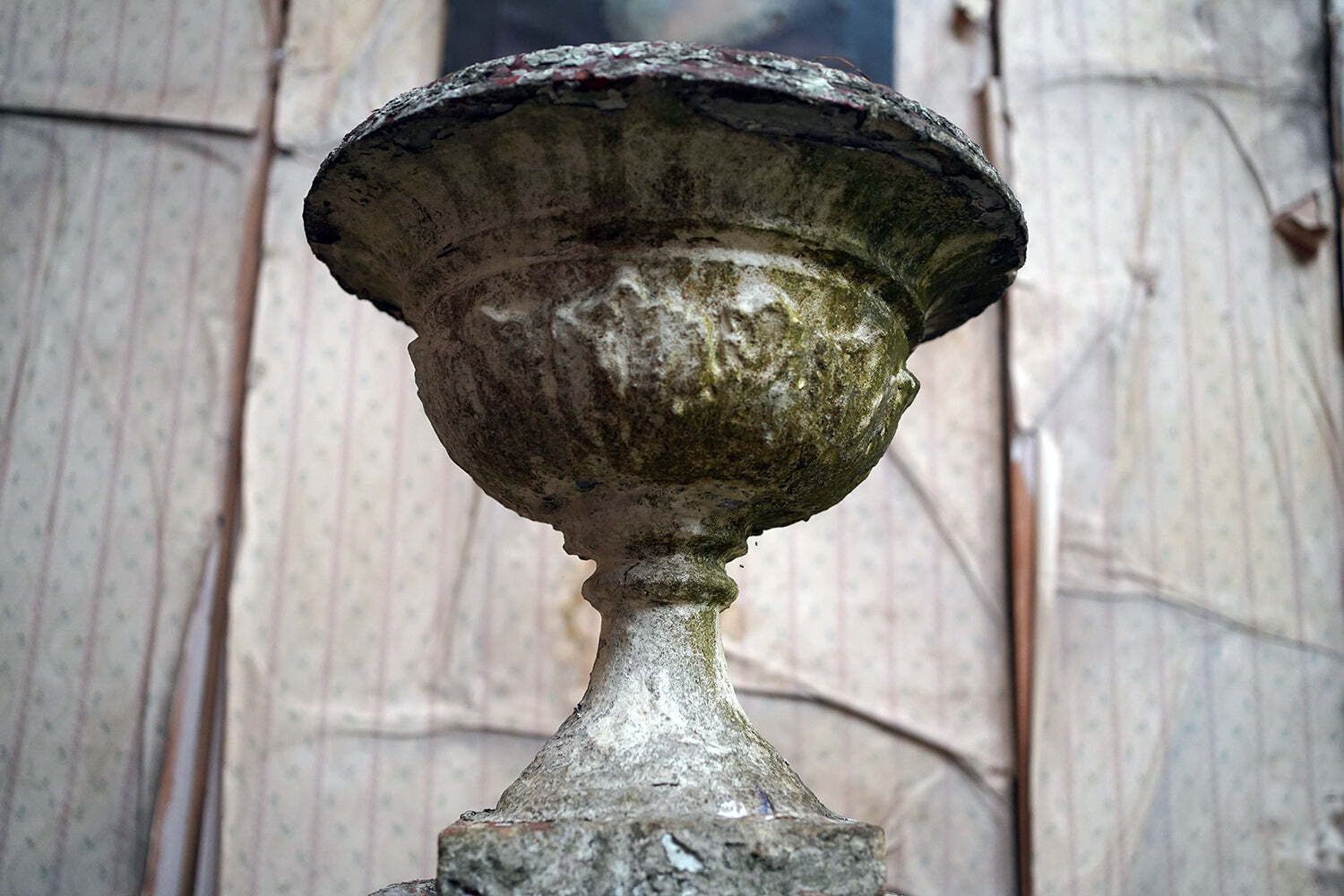 A Late 19thc Painted Stone Garden Tazza Urn On Stand C.1900 photo furniture