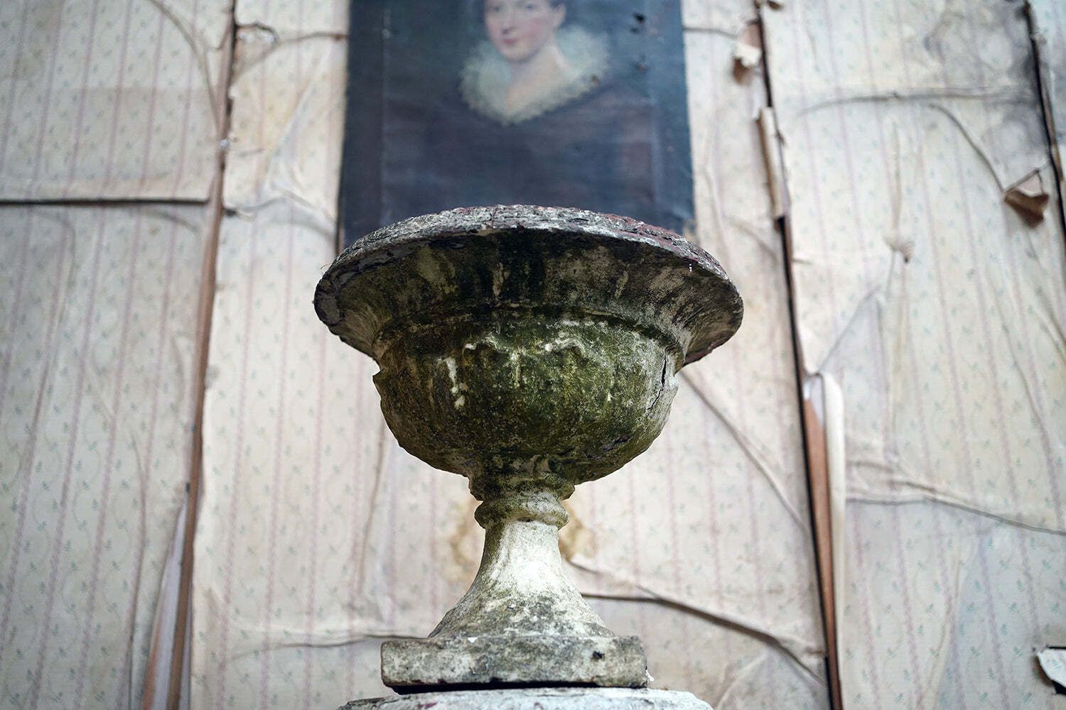 photo vinterior A Late 19thc Painted Stone Garden Tazza Urn On Stand C.1900