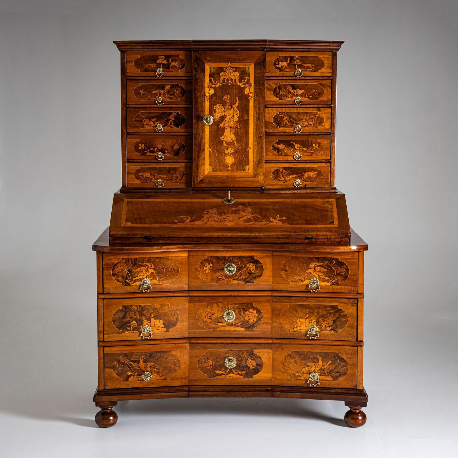 Baroque Secretary à Trois Corps In Walnut, Mid 18th Century