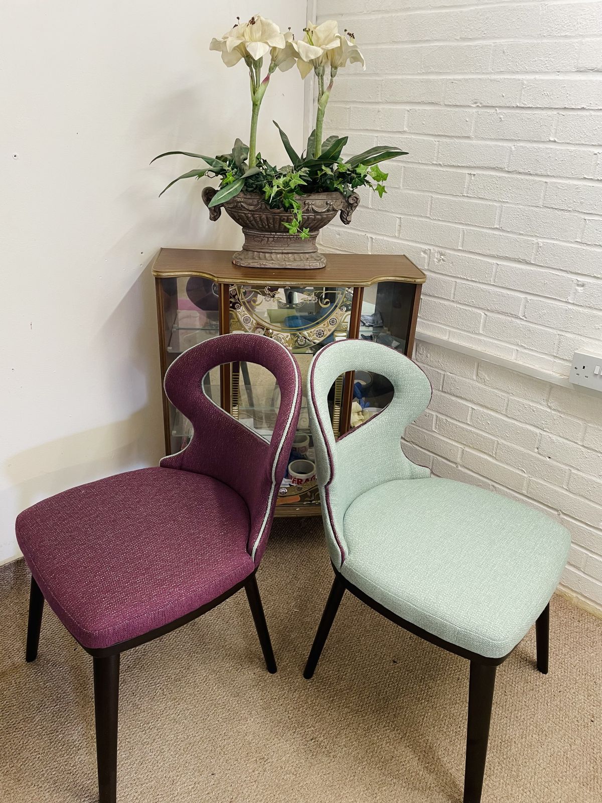 Set Of 6 Vintage Italian Dining Chairs Reupholstered In Multicoloured Fabric photo 1300.0