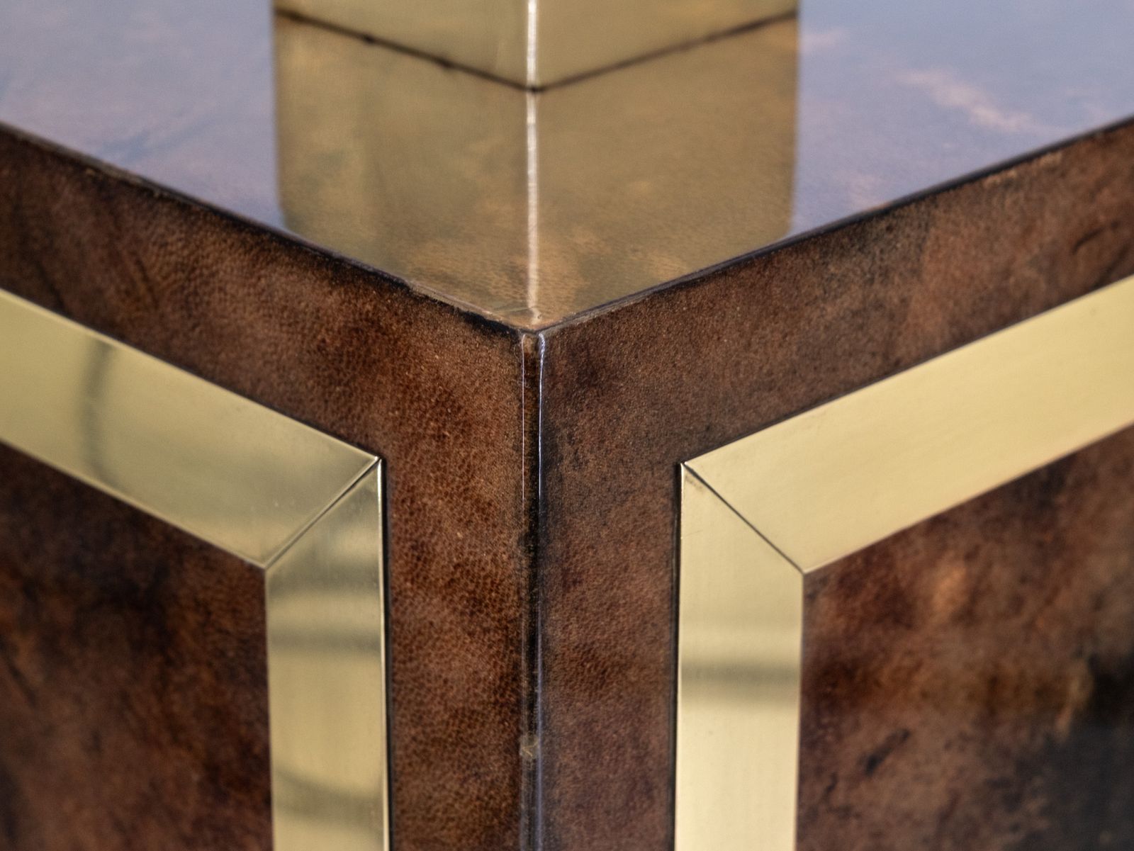 Italian Lacquered Vellum & Brass Large Table Lamp And Shade Attr Aldo Tura 1960 photo vinterior