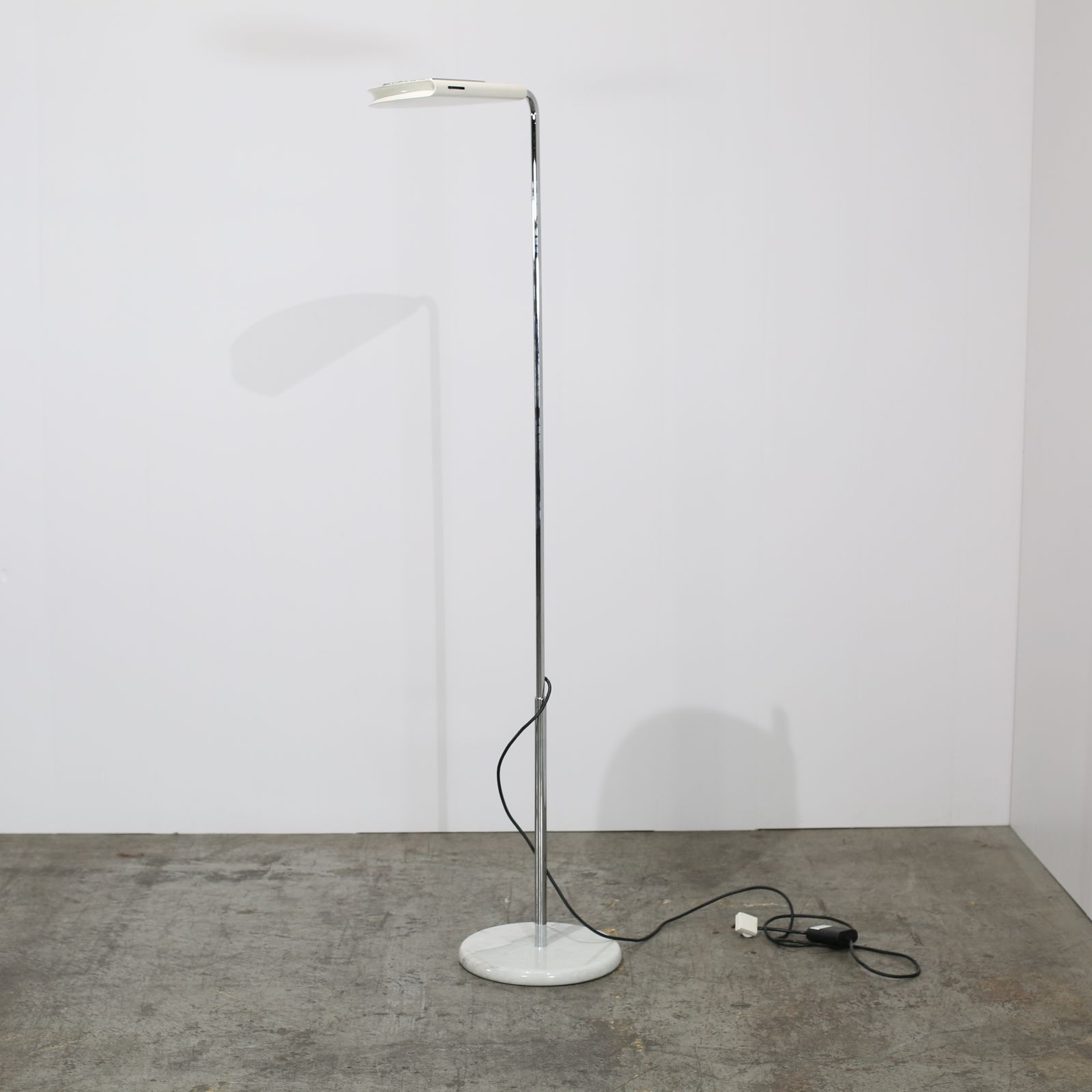 Skipper And Pollux 1970s Mezzaluna Floor Lamp By Bruno Gecchelin photo vinterior