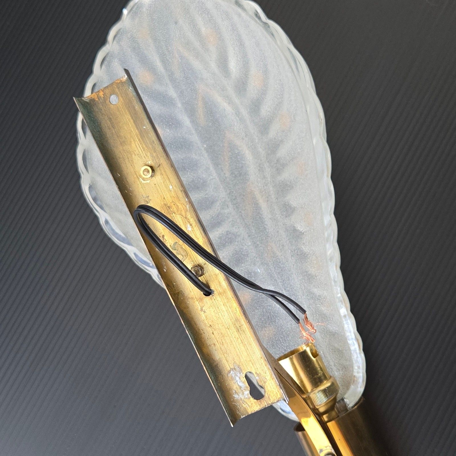 photo vinterior Pair Of Vintage 1940 1950 Glass & Brass Gold Dlg Ezan Petitot Arbus Sconces