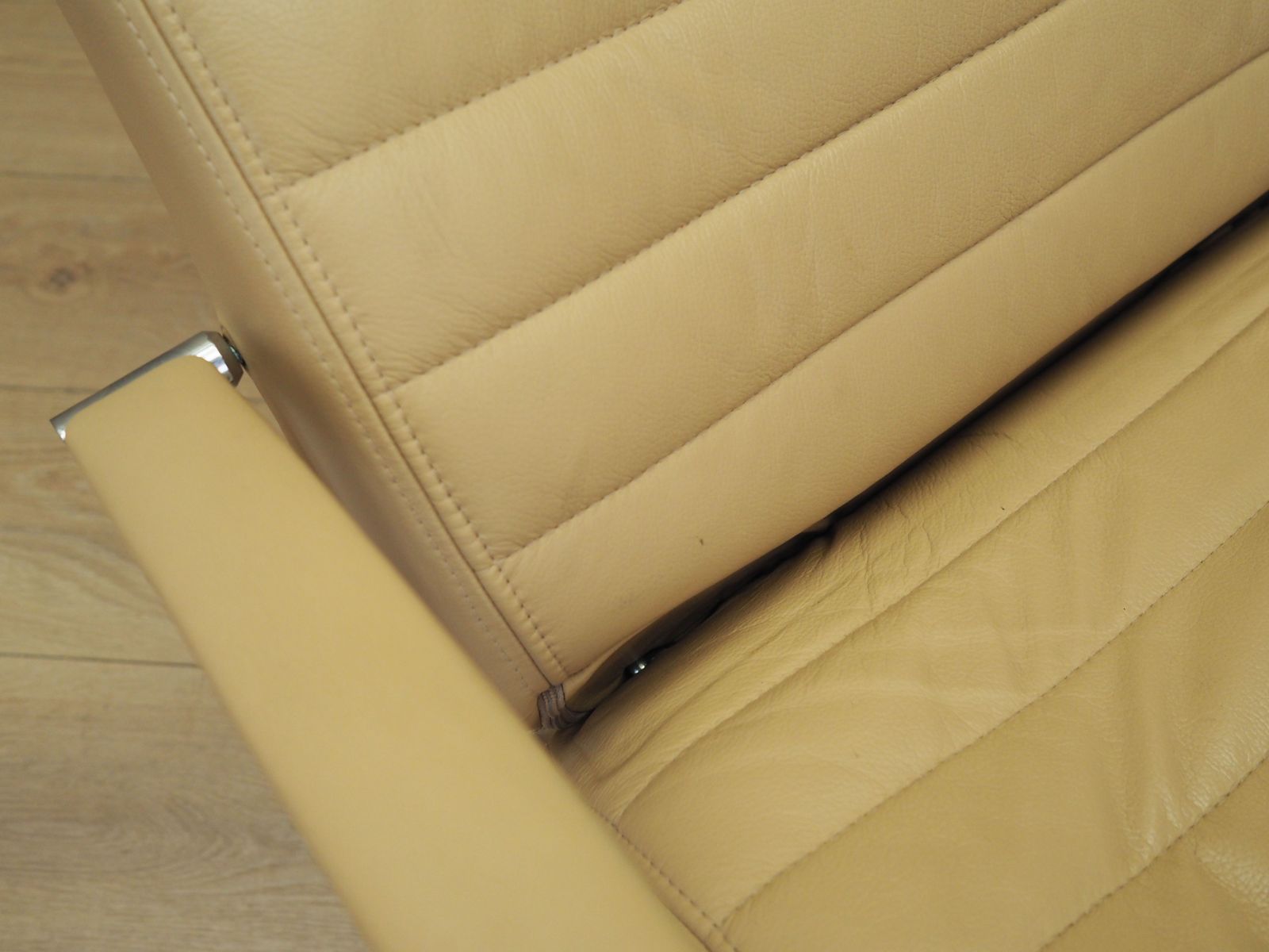 1549.0 Lounge Fauteuil Met Voetenbank, Deens Design, Jaren 1970, Fabrikant: Boconcept photo