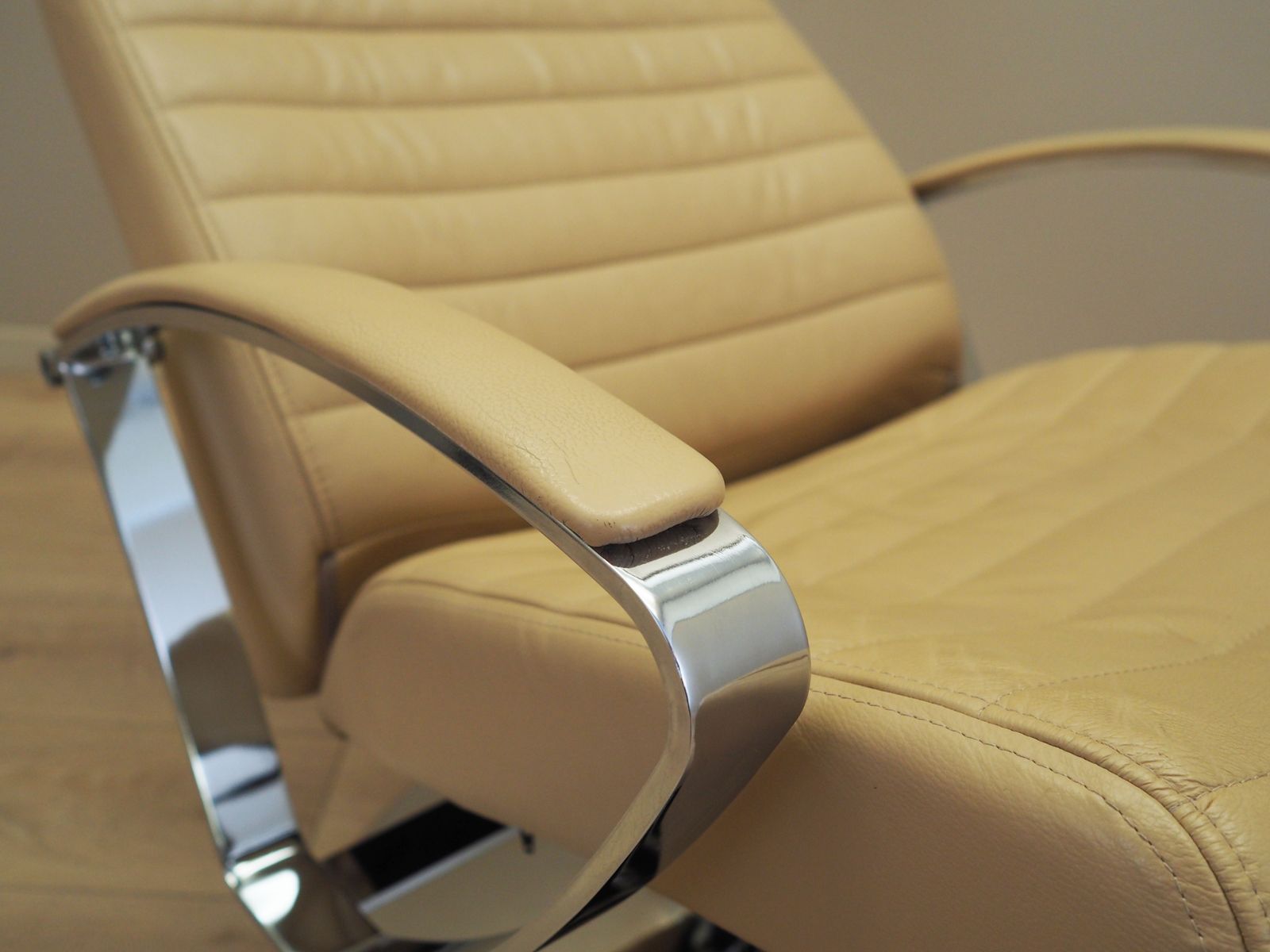 photo buy Lounge Fauteuil Met Voetenbank, Deens Design, Jaren 1970, Fabrikant: Boconcept