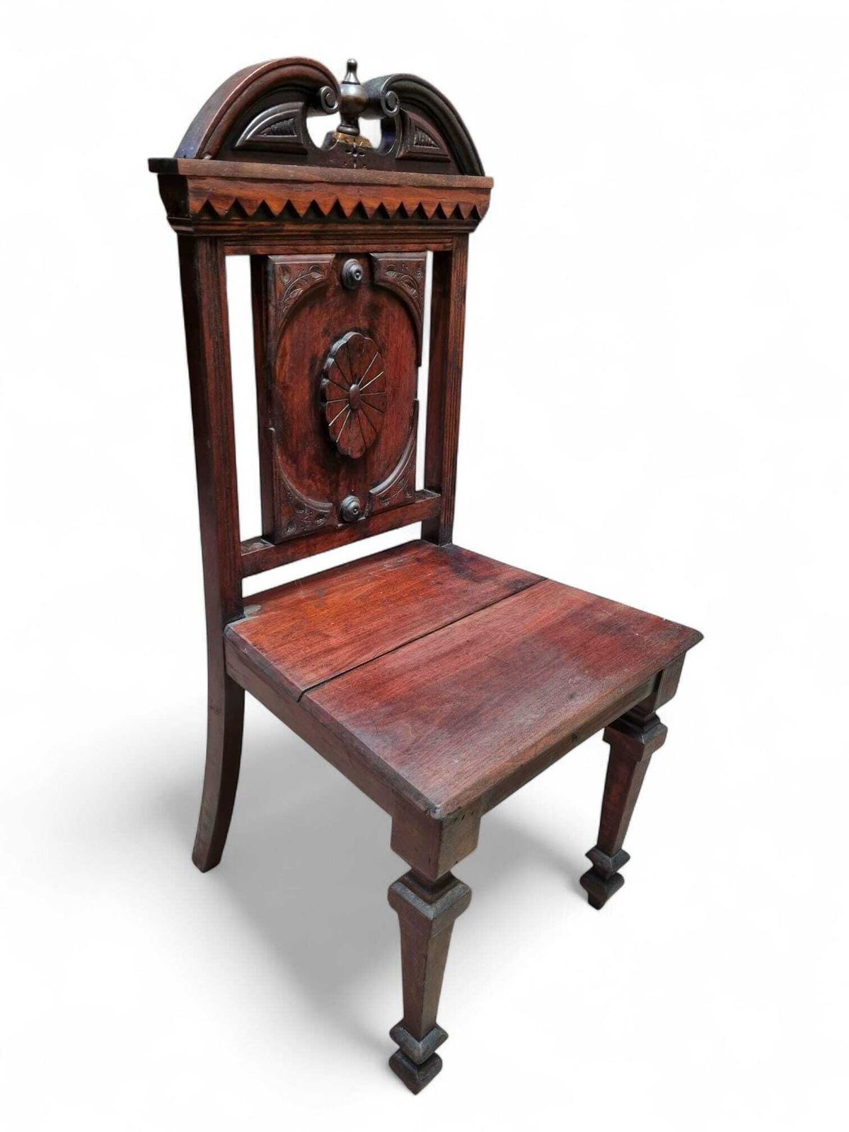 photo furniture Antique Mahogany Hall Chair / Highly Carved C1840