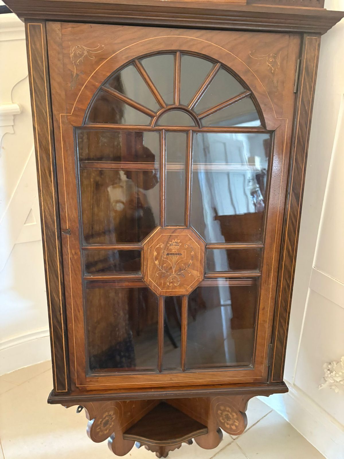 photo furniture Unusual Antique 19th Century Quality Inlaid Rosewood Hanging Corner Cabinet