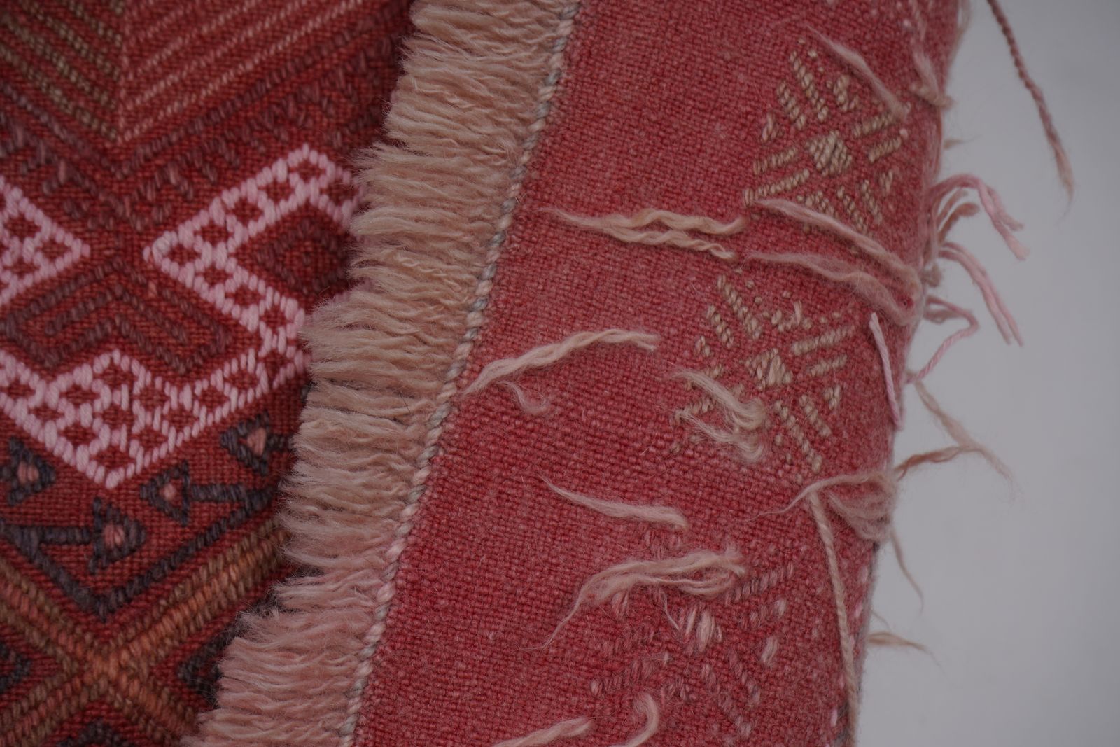 photo furniture Turkish Jajim Kilim Wool Rug With Geometric Motif 5'1'' X 8'1''