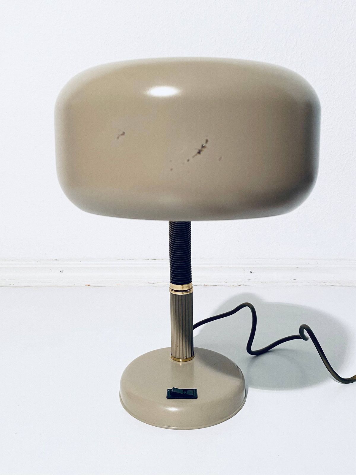 Vintage 1980s Industrial Light Brown Table Desk Lamp / Vintage Office Decor / Brown Gold photo 168.0