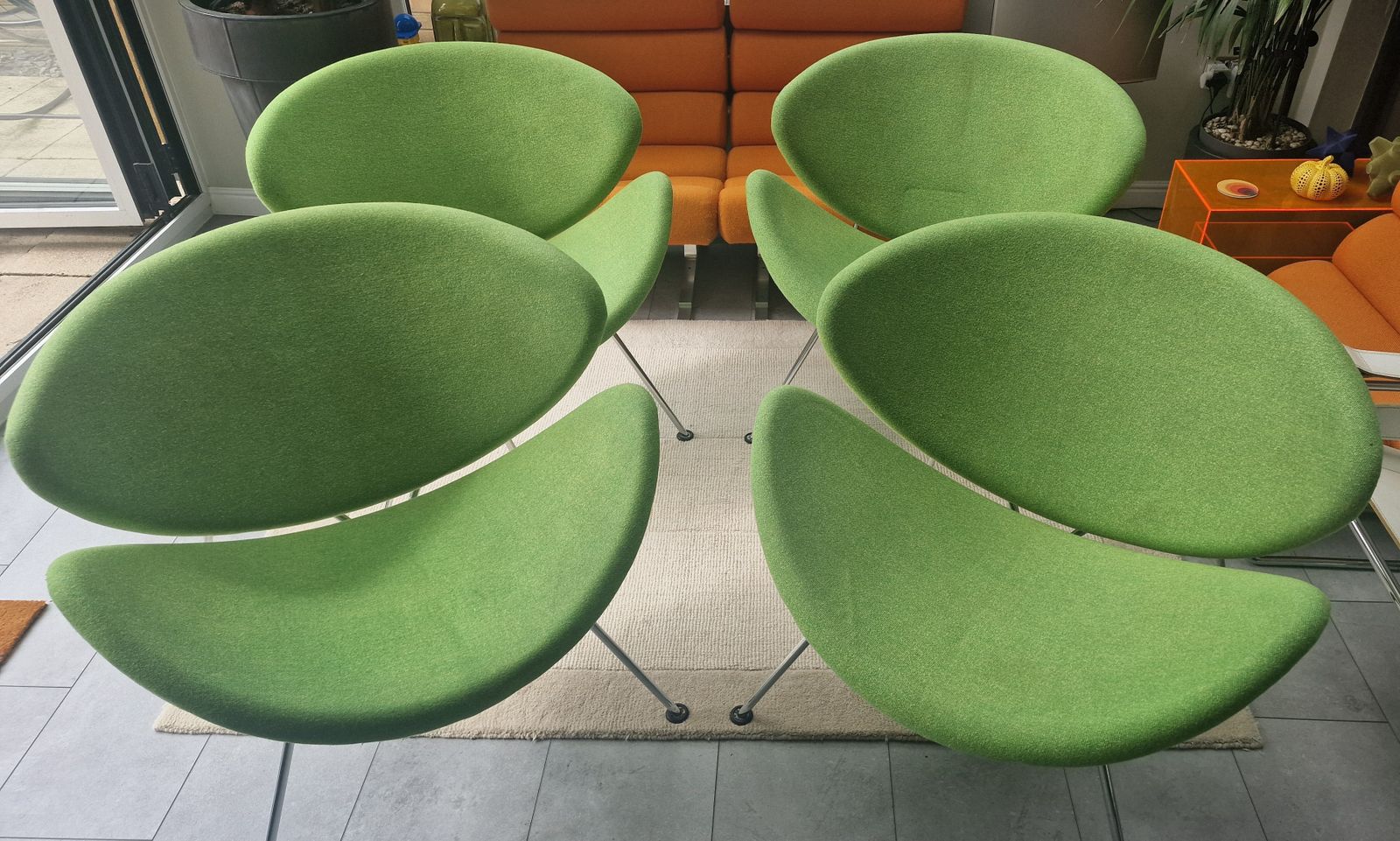 Set Of 4 Early Edition Orange Slice Chair Smodel F437 Pierre Paulin For Artifort In Orignal Green Fabric photo vinterior