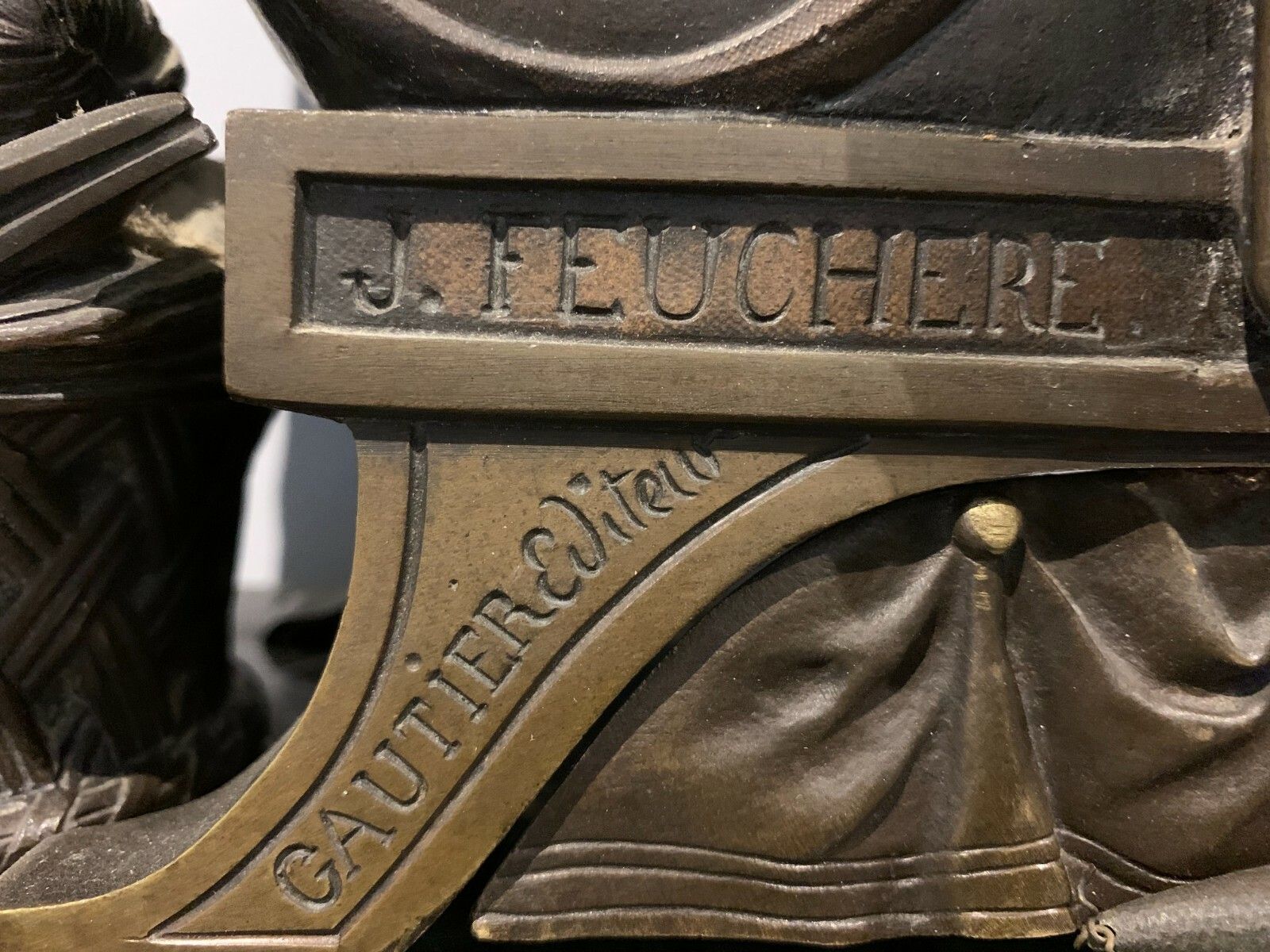 Imposante Pendule En Bronze Et Marbre J Feuchere éditeur Gauthier XIX Siècle photo furniture