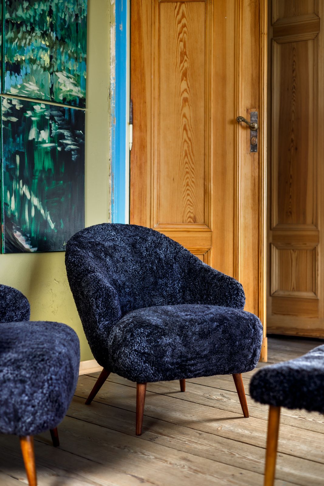 Graphite Shearling Upholstered Italian Set Of Two Club Chairs And Taburet photo furniture