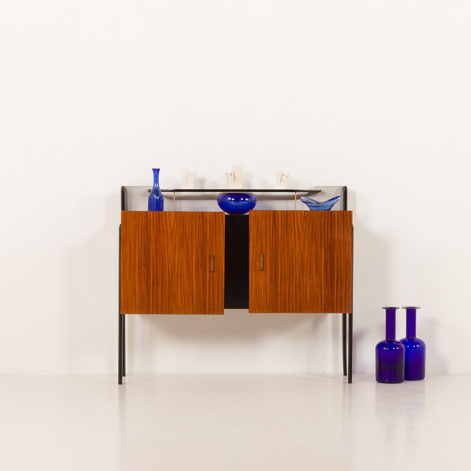 Italian Vintage Credenza In The Style Of Vittorio Dassi, 1950s photo furniture