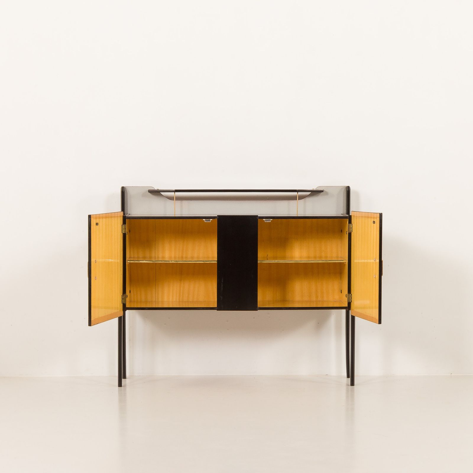 Italian Vintage Credenza In The Style Of Vittorio Dassi, 1950s photo 1091.0