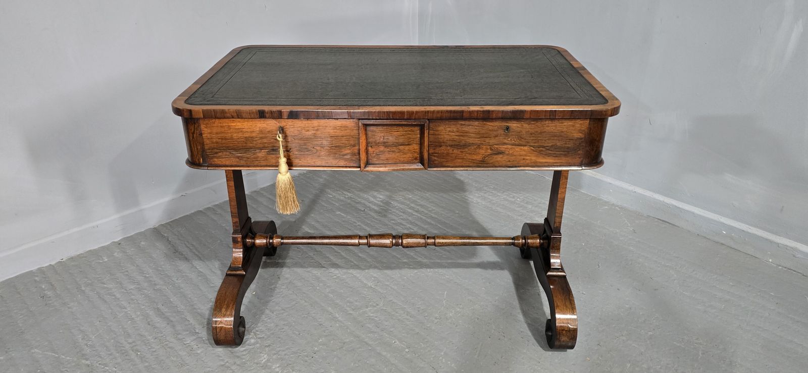 Superb Regency Writing Table, 1800s photo vinterior