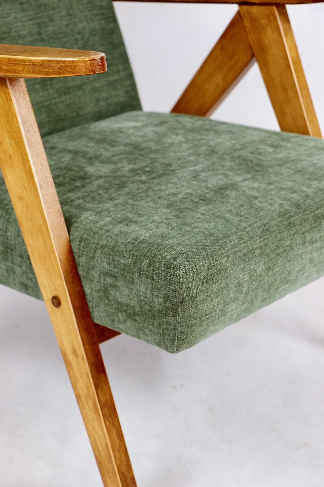 photo furniture Armchair B 310 Var Green Olive Structural   2 Pieces Available