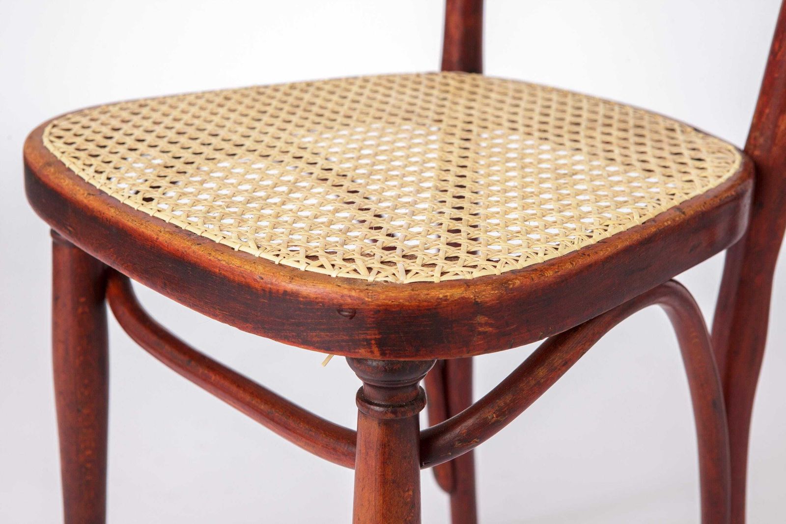 Set Of 4 Restored Viennese Café Chairs – Early 20th Century, Hand Caned Seats photo vinterior