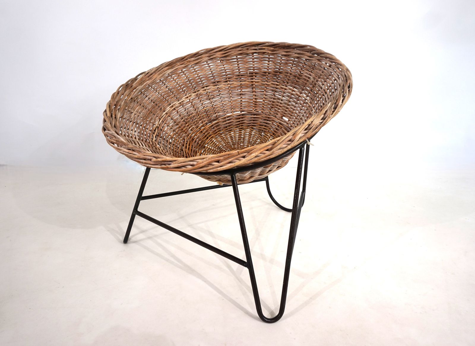 Rattan Lounge Chair, 1960 photo vinterior