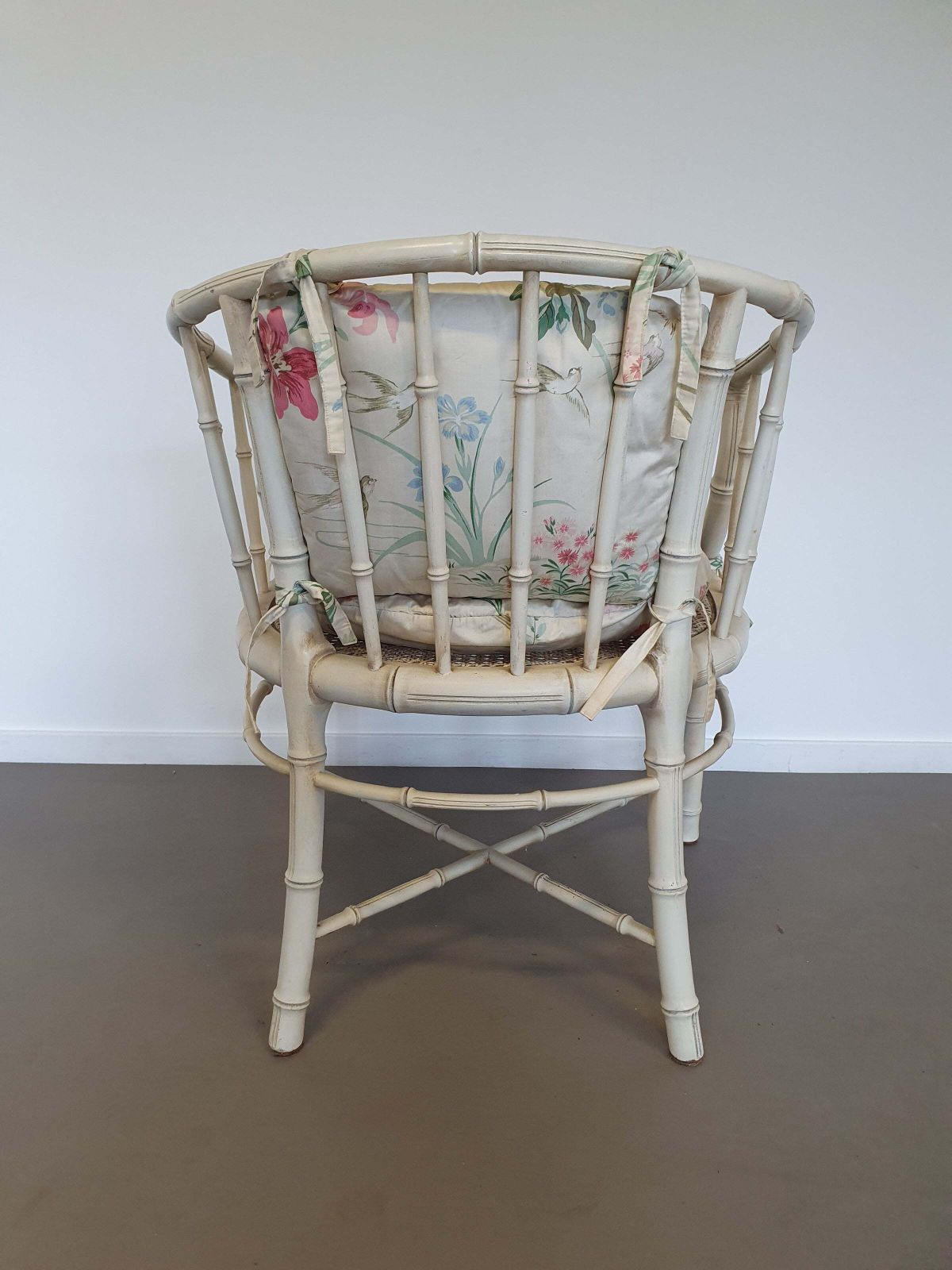 Faux Bamboo Armchair 70s photo vinterior