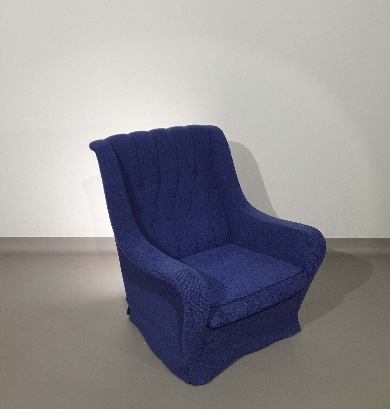 Graceful Arm Chair / Wool Bouclé / 70's photo vinterior