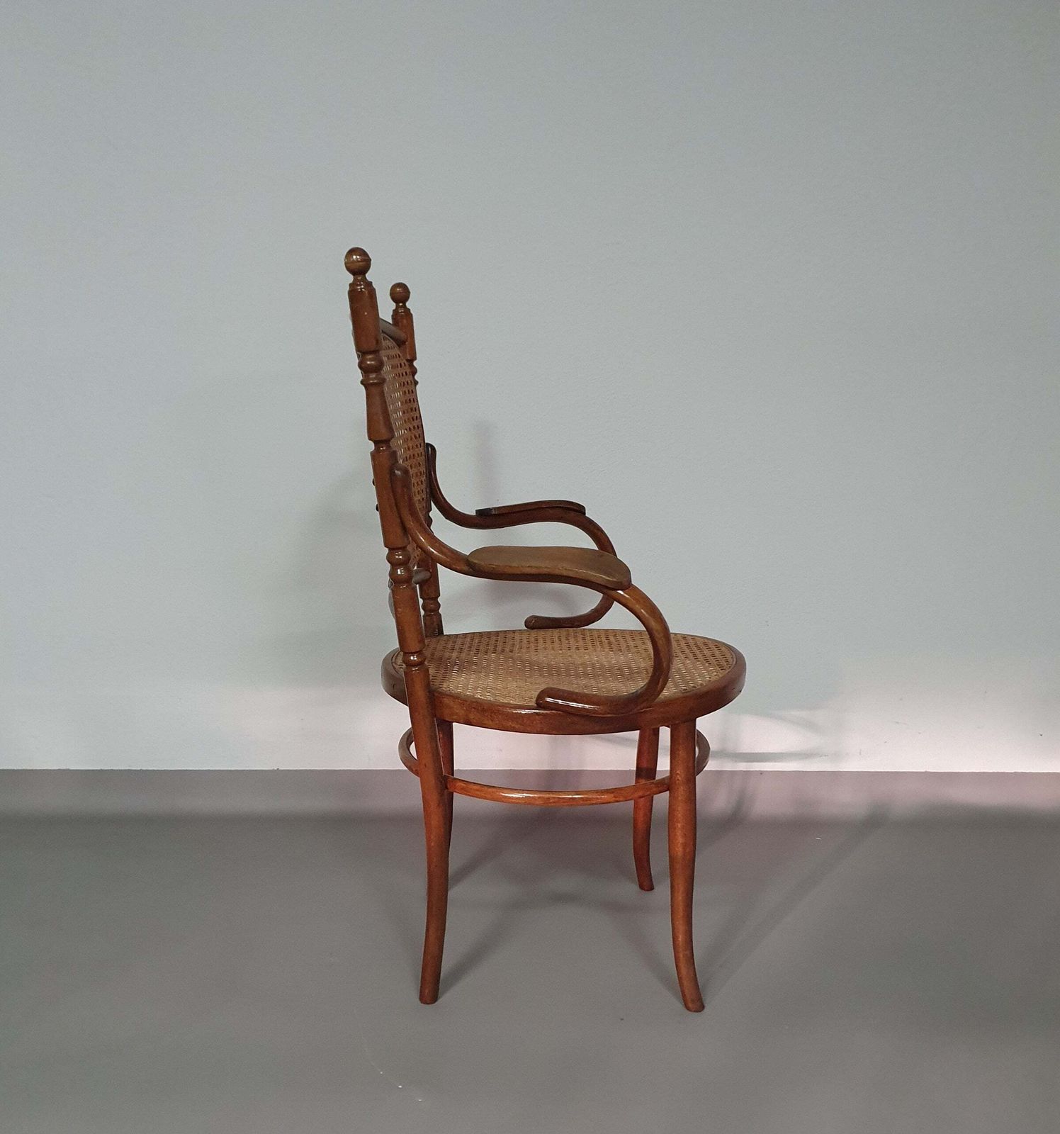 Rare Josef Hoffmann Chair For Mundus Vienna Austria, 1900 photo Furniture