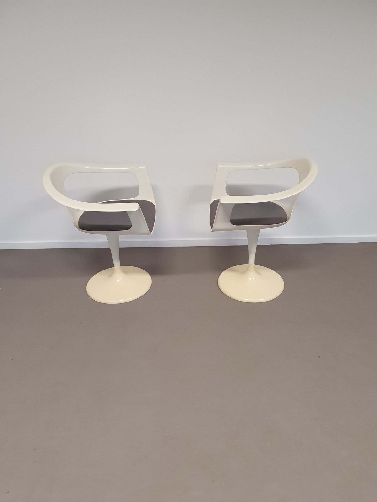 2 X Nesting Sidetable / Neo Classic / Painted Gold Leaf Top / The Battle Of Texel photo Furniture