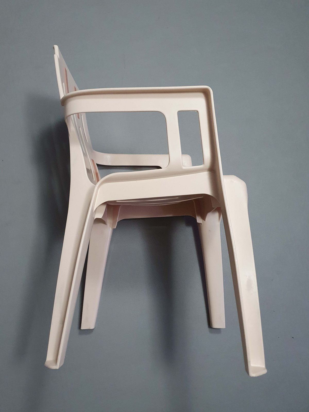 18 Mambo Garden Chairs By Pierre Paulin photo vinterior