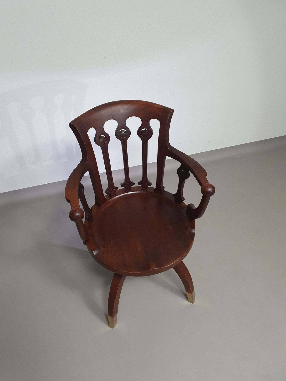 photo vinterior American Swivel Office Arm Chair 1930's