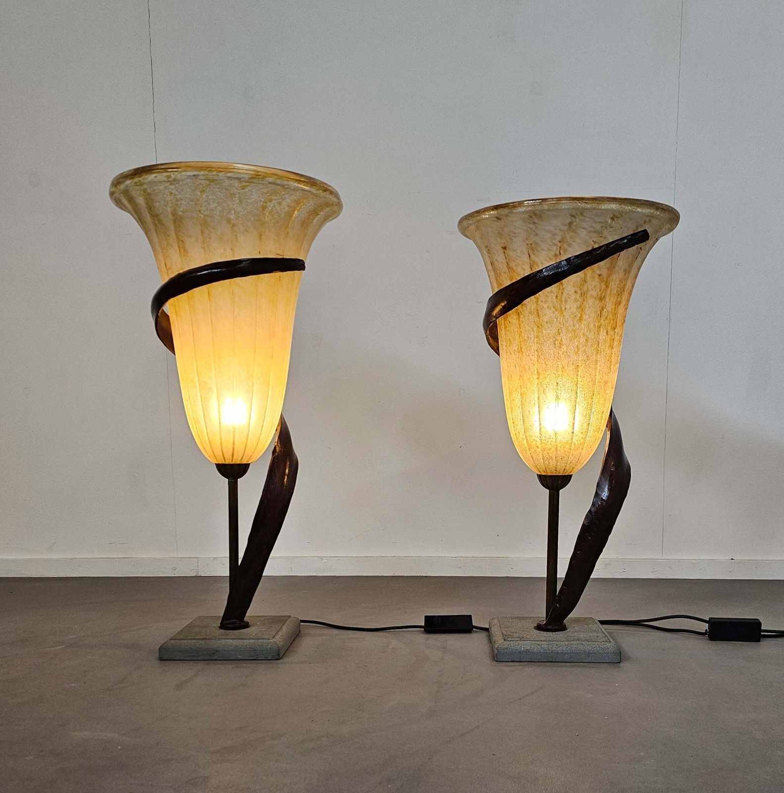 Large Jugendstil Floor / Table Lamps / Roberto Galli / Stone Base With Italian Glass Shade photo buy