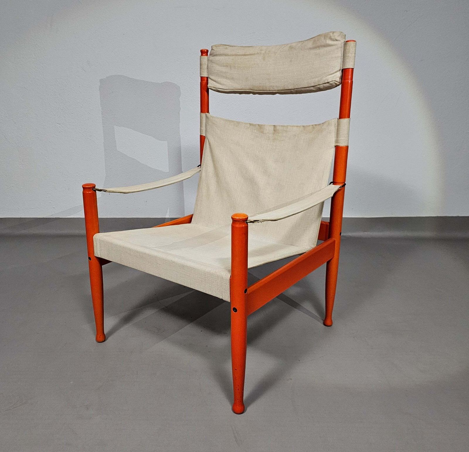 Safari Lounge Chair, Model 30, Designed By Erik Worts And Manufactured By Niels Eilersen, Denmark 1960.