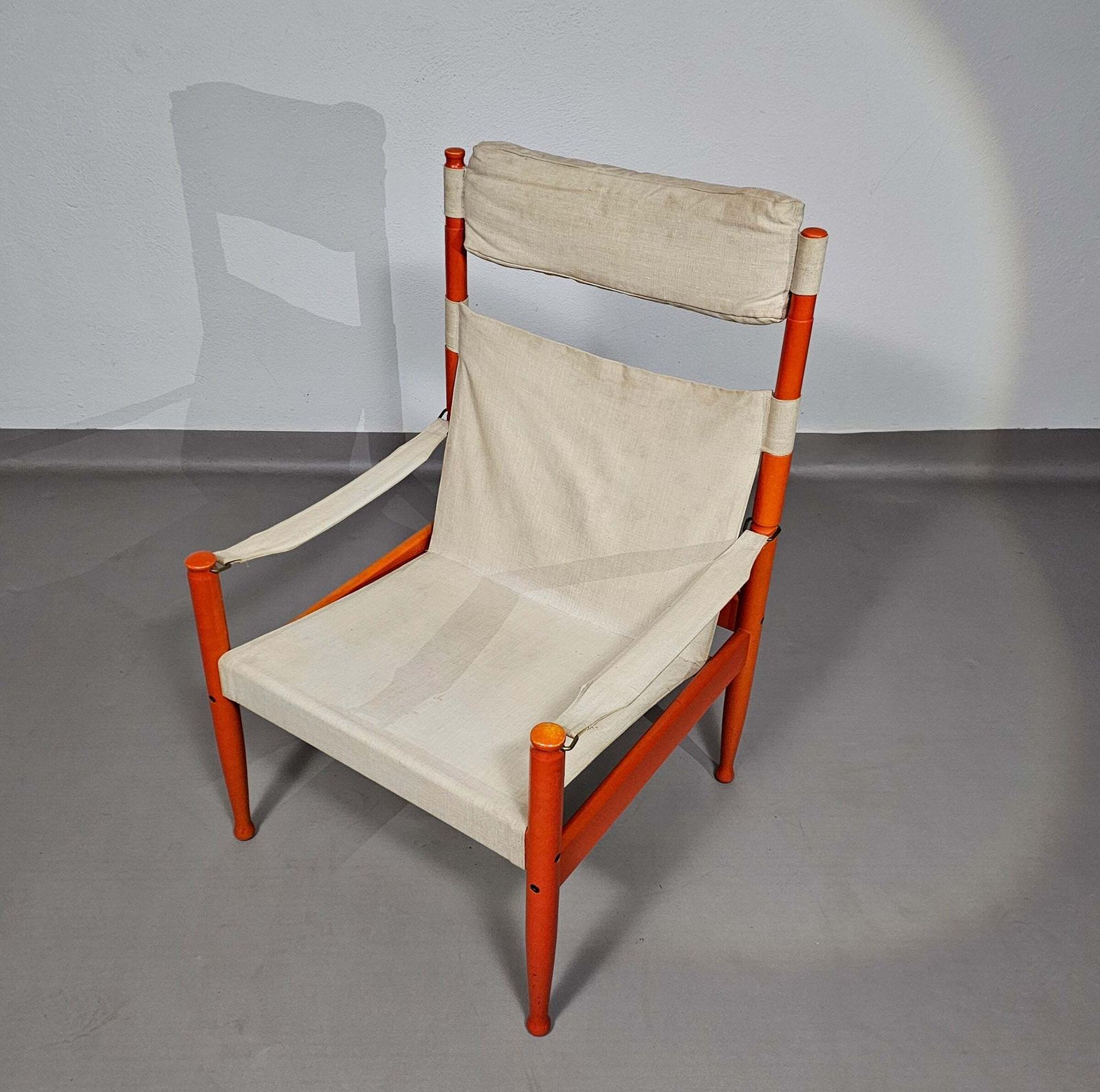 photo for sale Safari Lounge Chair, Model 30, Designed By Erik Worts And Manufactured By Niels Eilersen, Denmark 1960.